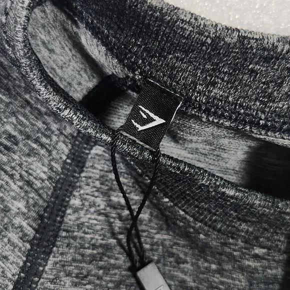 Gymshark Adapt Ombre Seamless LS Crop Top Black/Black Marl Small - Picture 5 of 11